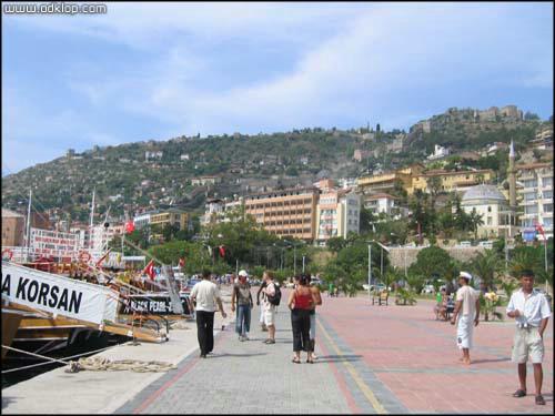 Slika- (C)2004