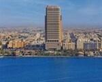 Dubaj, Doubletree_By_Hilton_Sharjah_Waterfront_Hotel_+_Residences