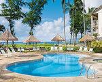 Lihue, Aston_Islander_On_The_Beach