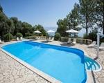 Krf, Aurora_Beach_Hotel_Corfu