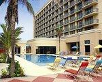 The Singer Oceanfront Resort, Curio Collection By Hilton